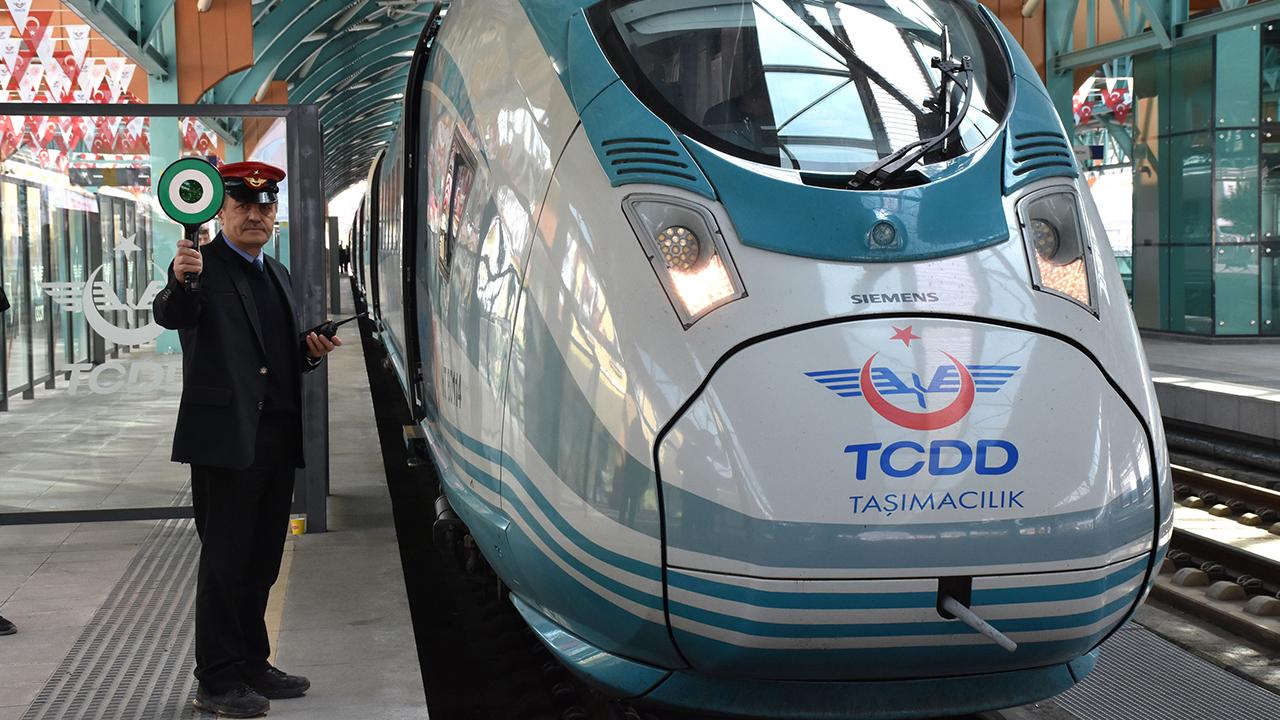 AnkaraSivas Yüksek Hızlı Tren Hattında ek seferler düzenlenecek