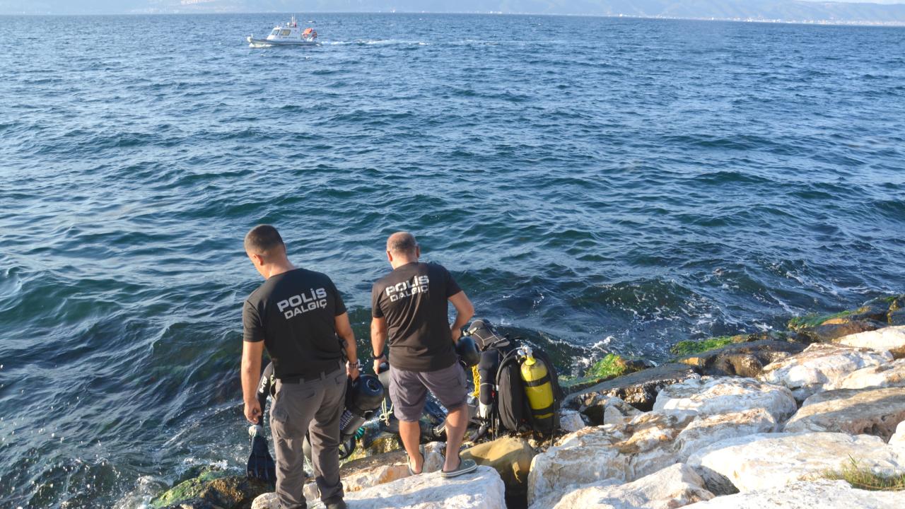 Aydın'da dalgalara kapılan 12 kişiden 3'ü boğuldu