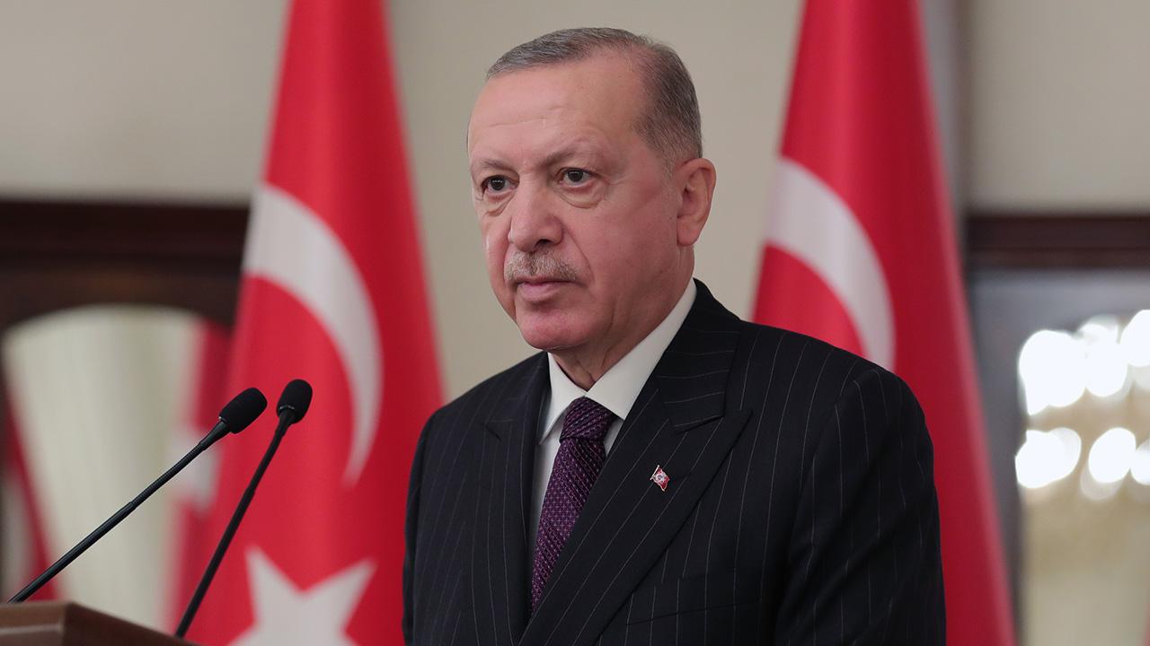 Cumhurbaşkanı Erdoğan'dan Katar Baba Emiri için başsağlığı