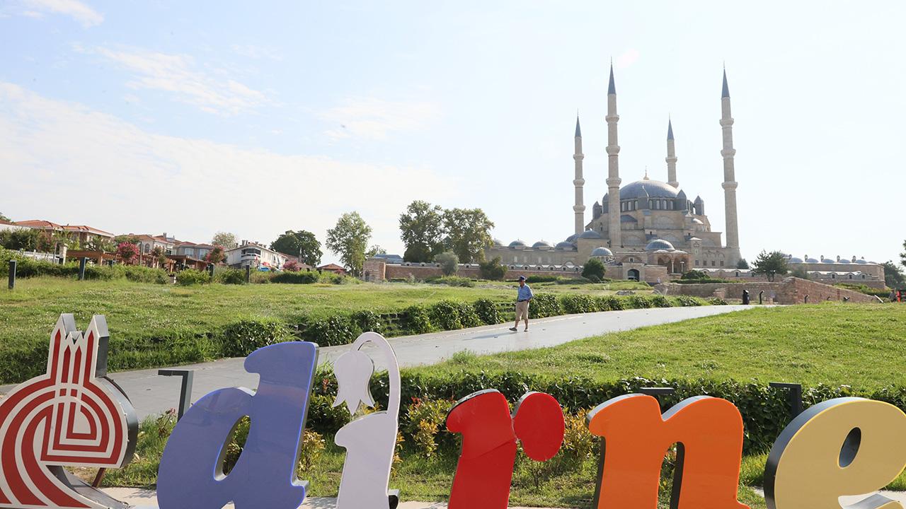 Selimiye Camii'ne ziyaretçi akını: 5 ayda 2 milyon kişi