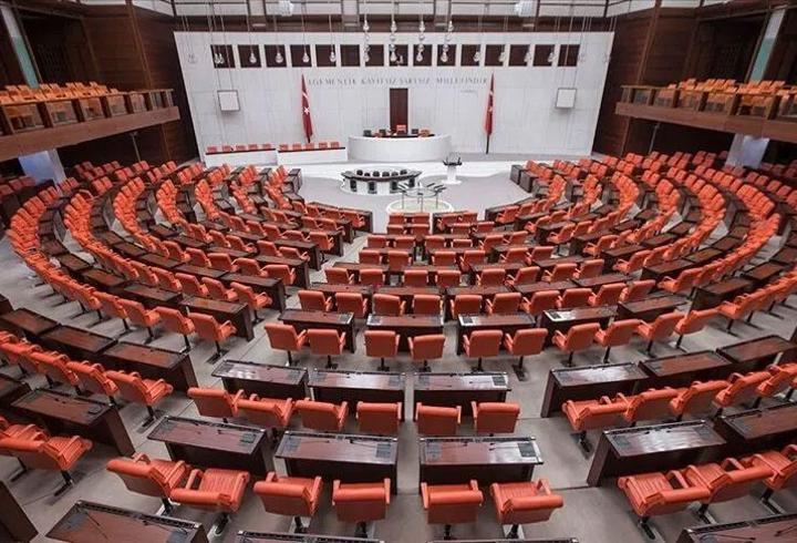 Meclis'te dengeler değişti: Yeni Parti ana muhalefet oldu, CHP 5. parti