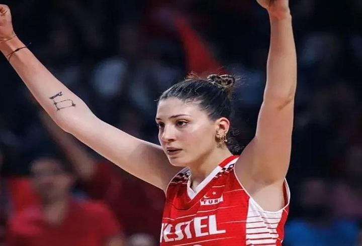 İLKİN AYDIN KAÇ YAŞINDA, KİMDİR? Filenin Sultanları İlkin Aydın Hangi Takımda Oynuyor, Nereli? VNL Finalinde İlkin Aydın Fırtınası!