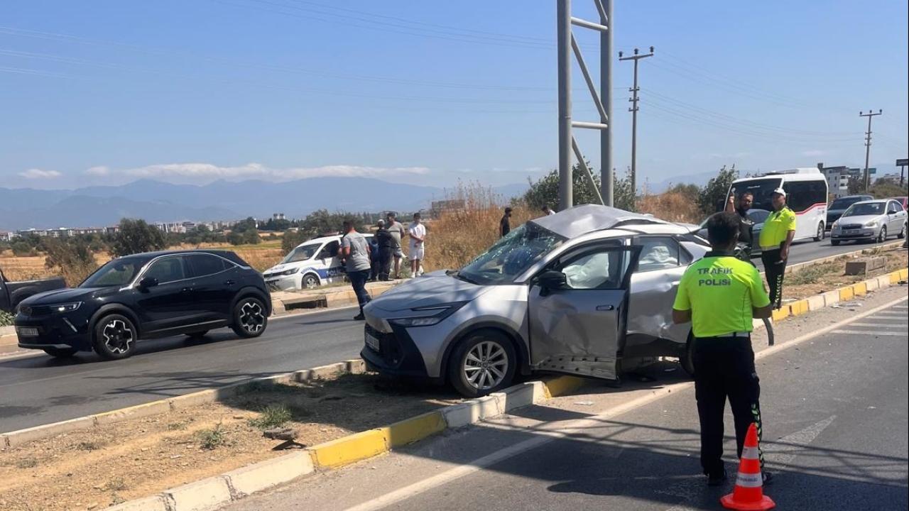 Balıkesir'de kamyon ile otomobil çarpıştı: 1 ölü