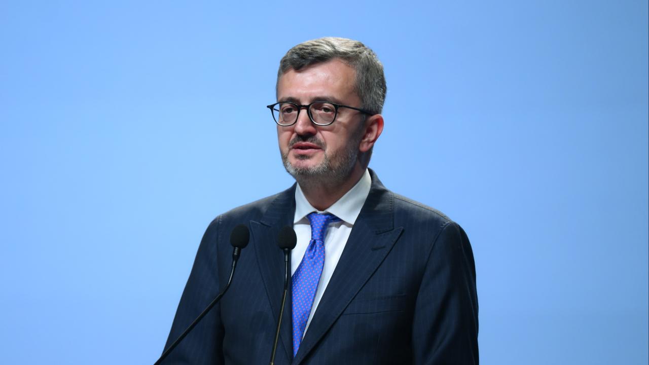 Burhanettin Duran: Cumhurbaşkanımızı diktatörlüklerle aynı zeminde değerlendirmek çarpık bir anlayışın tezahürüdür