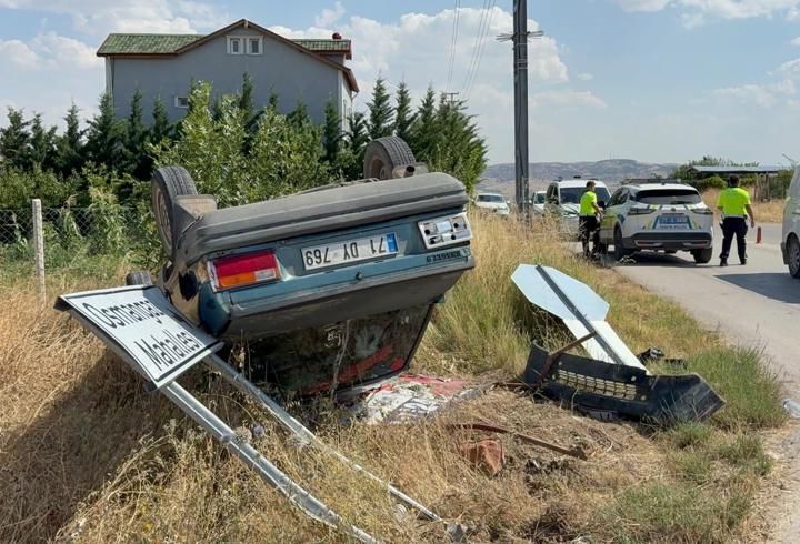 Kırıkkale'de devrilen otomobil sürücüsü yaralandı