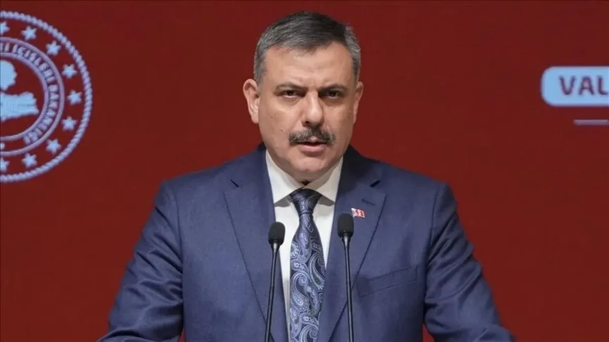 Bakan Çiftçi'den Başkan Erdoğan'a yönelik eleştiriye kınama mesajı: "Demokratik meşruiyeti karanlık benzetmelerle gölgeleyemezsiniz"