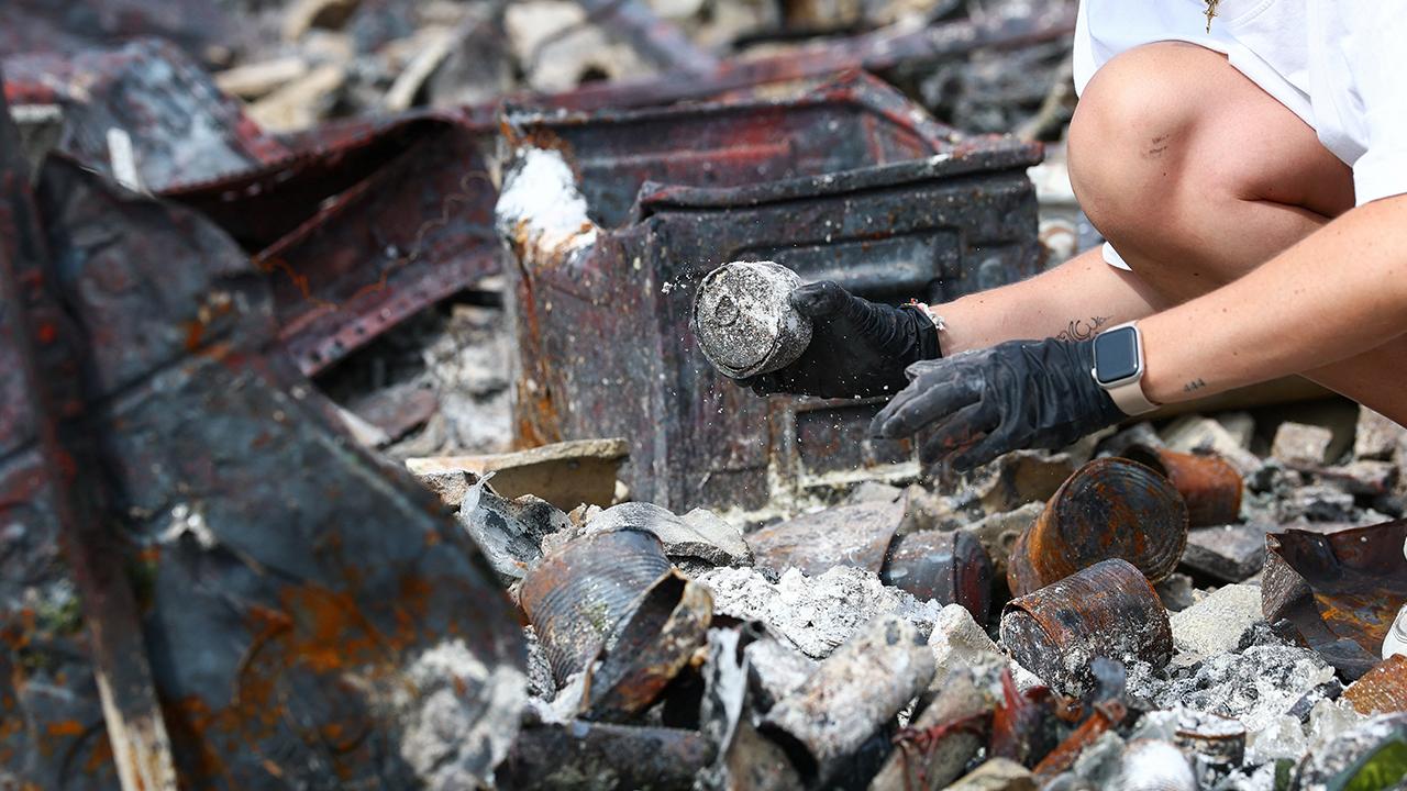 Fransa'daki orman yangını İkinci Dünya Savaşı'ndan kalma bombaları ortaya çıkardı