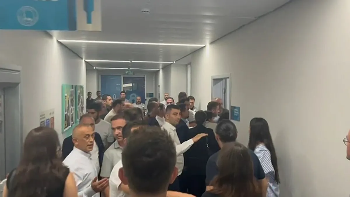 Üsküdar Belediyesi'nde başkanvekili seçiminde gerginlik! AK Parti grubu seçimi 22'ye 20 kazandığını belirtti