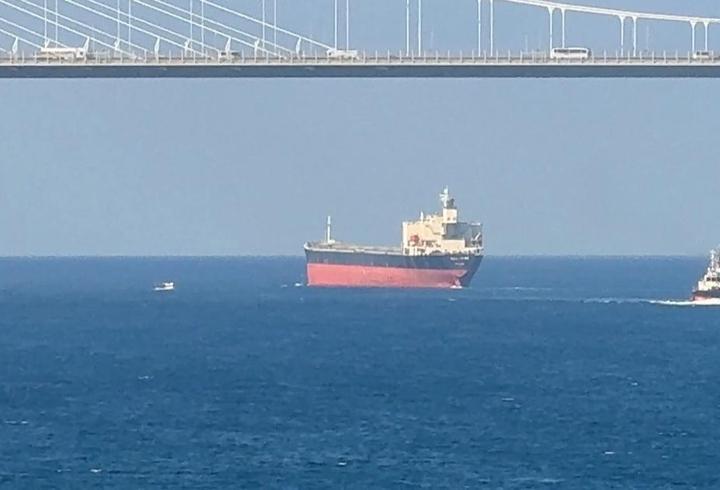 İstanbul Boğazı'nda gemi trafiği yeniden açıldı