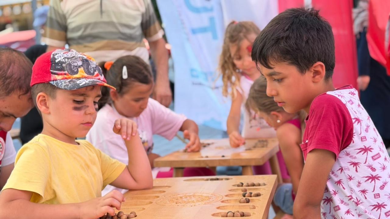 TÜGVA'nın meydan şenlikleri 500 binden fazla çocuğa ulaştı