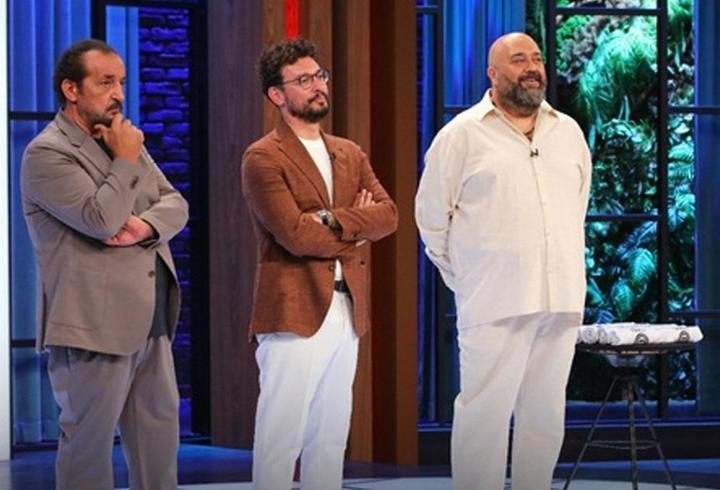 MASTERCHEF'TE ANA KADROYA GİREN 20. YARIŞMACI 8 AĞUSTOS 2026 | MasterChef'te ana kadroya kim girdi, önlüğü hangi yarışmacı aldı?