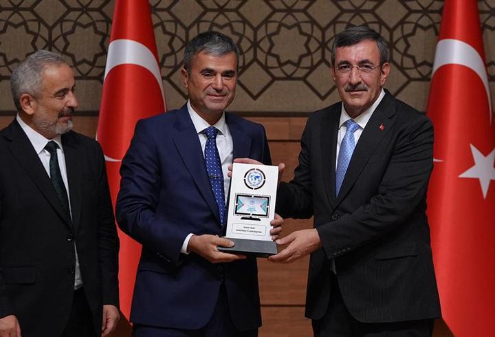 Anadolu Medya Ödülleri’nde Demirören Medya’ya 3 ödül