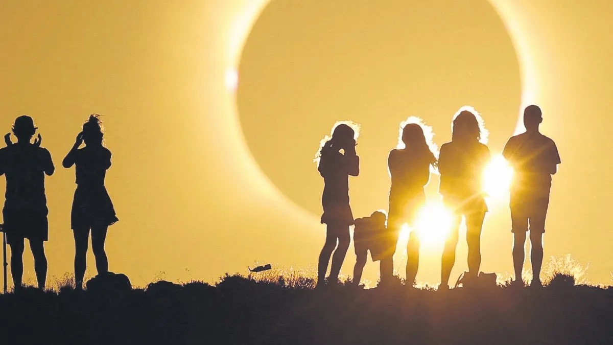Güneş tutulmasını milyonlar izledi