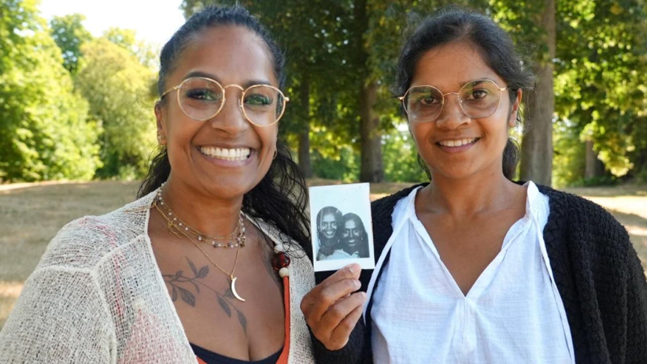 Çocukluk arkadaşları DNA testiyle kardeş olduklarını öğrendi