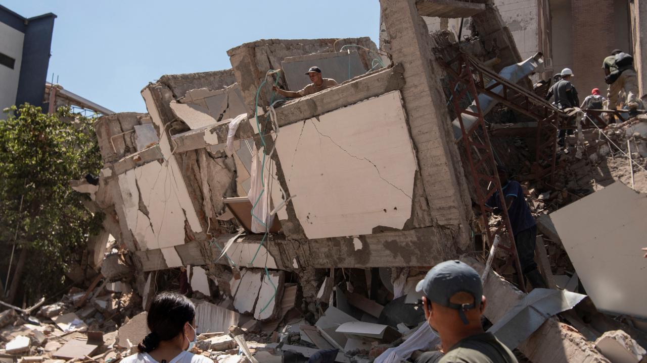Kolombiya'da deprem nedeniyle ekonomik acil durum ilan edildi