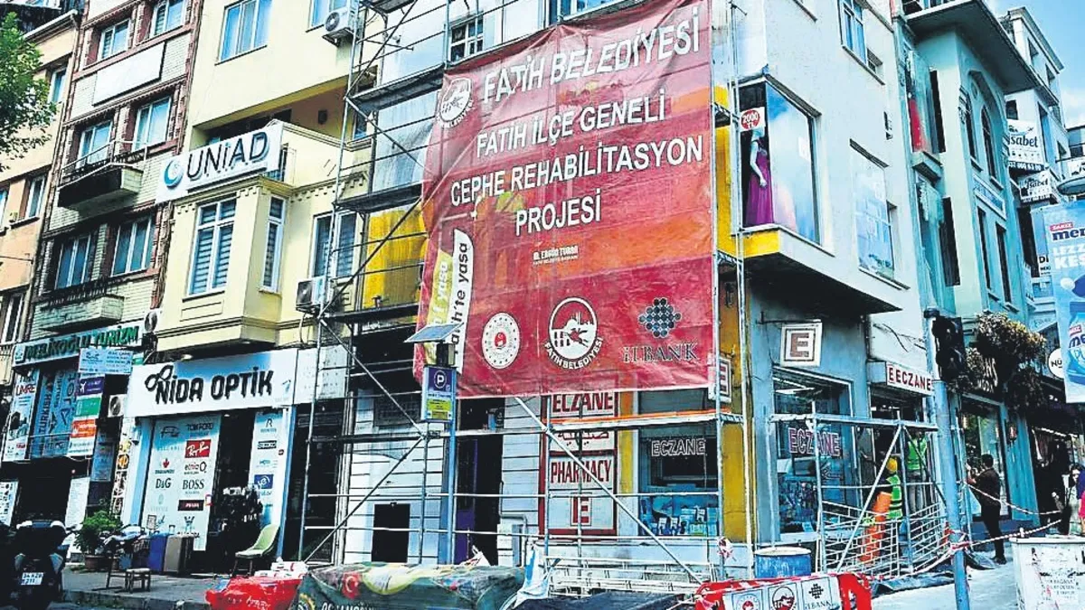 Fatih’in caddeleri güzelleşiyor