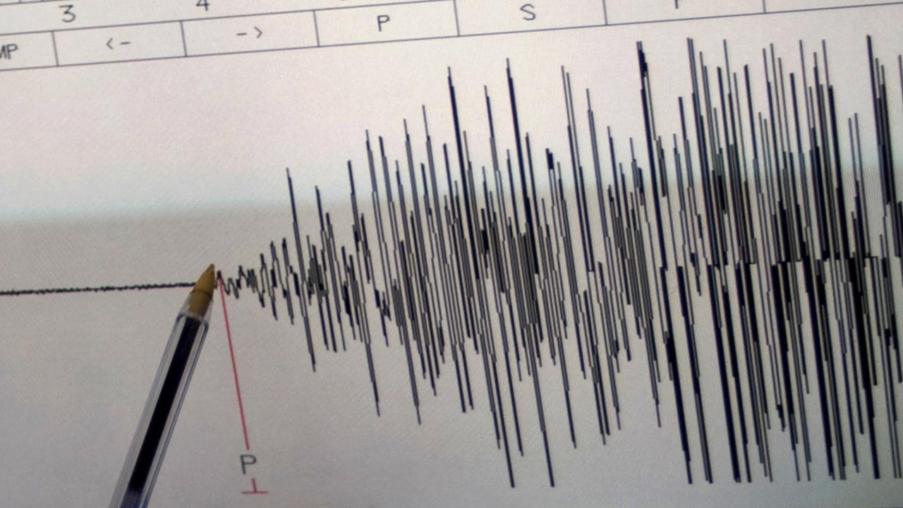 Pasifik'teki ada ülkelerinden Vanuatu açıklarında 6,1 büyüklüğünde deprem