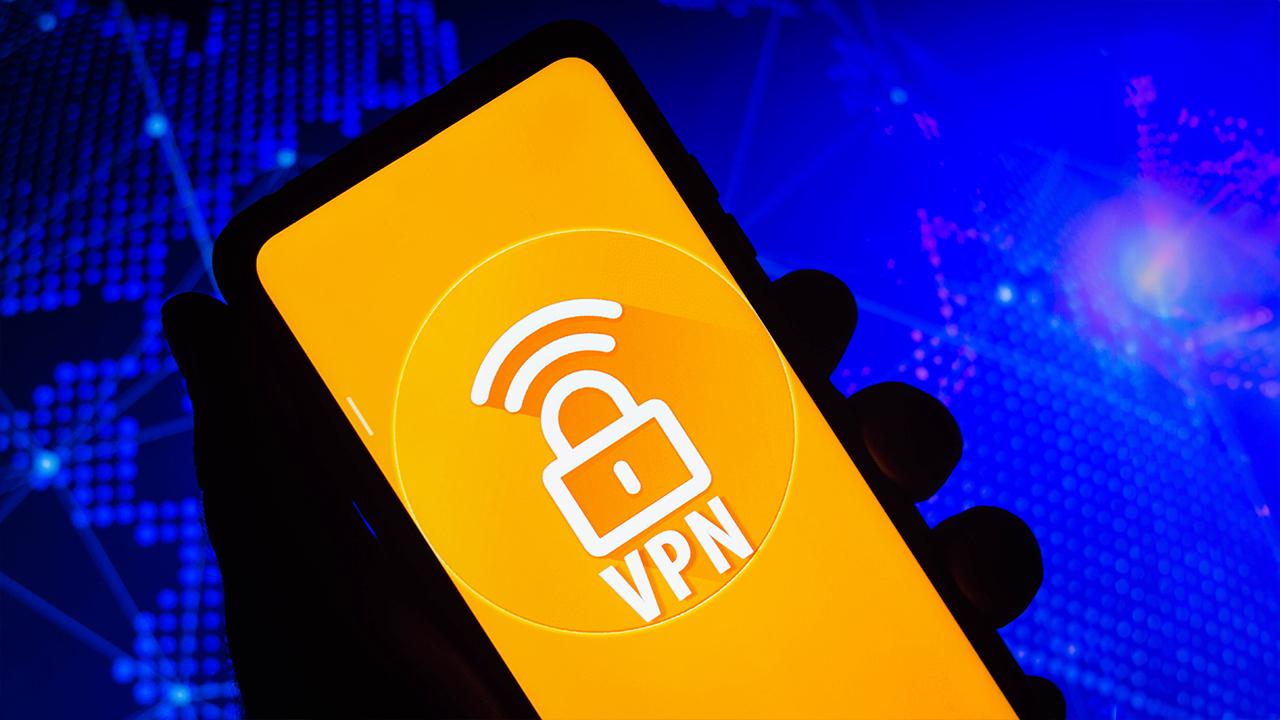 İran Cumhurbaşkanı Yardımcısı, ülkede VPN kullanımının casusluk faaliyetlerini kolaylaştırdığını söyledi