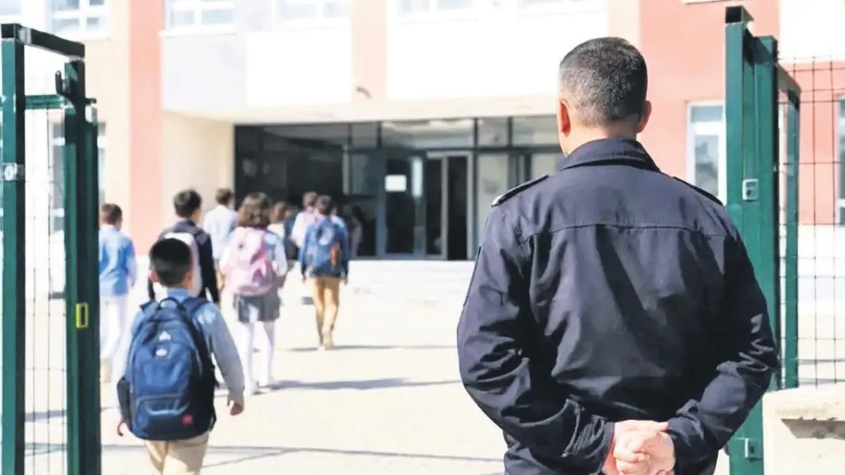 Okullara 30 bin 'bahçe görevlisi'