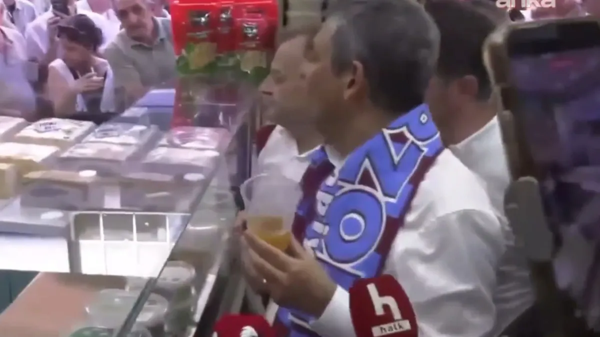 Özgür Özel'den olay gaf! İstanbul'un Fethi'ni bilemedi: Sosyal medyada gündem oldu