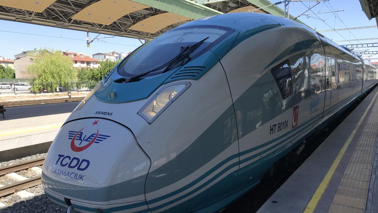 Türkiye'nin ikinci yüksek hızlı tren hattı 15 yaşında