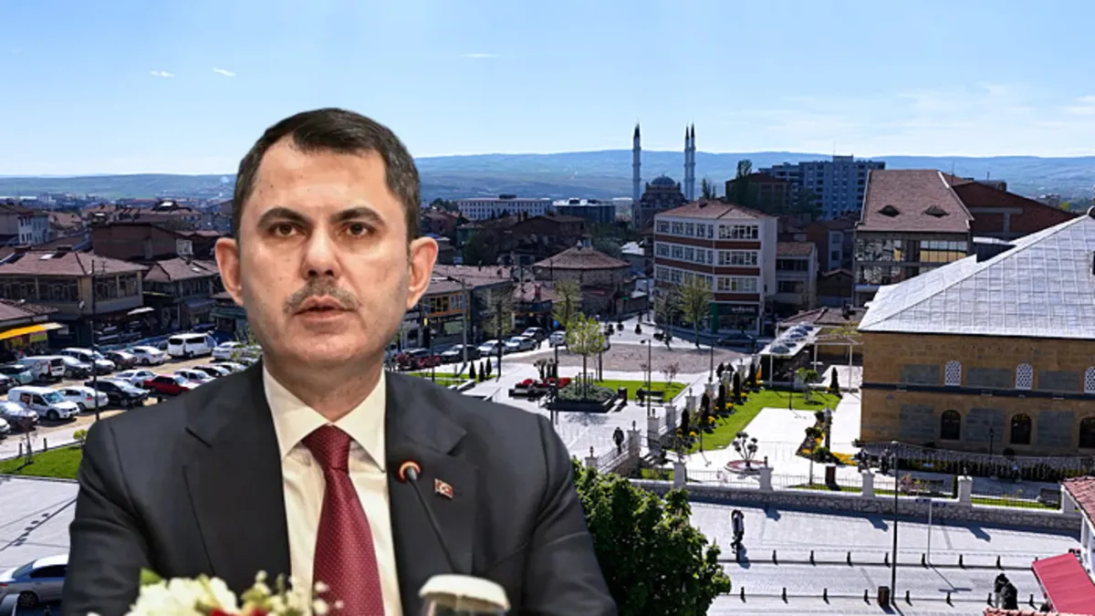 Bakan Kurum Çorum’daki dev dönüşümü paylaştı: Şehrin hafızasına layık bir meydan inşa ettik
