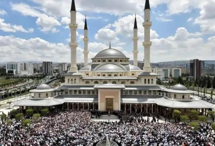 Kanal D'de 'Mevlid-i Nebi Gecesi' özel yayını