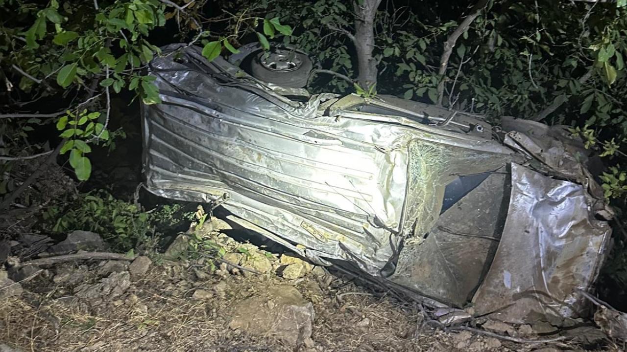Bingöl'de hafif ticari araç uçuruma yuvarlandı: 4 ölü, 5 yaralı
