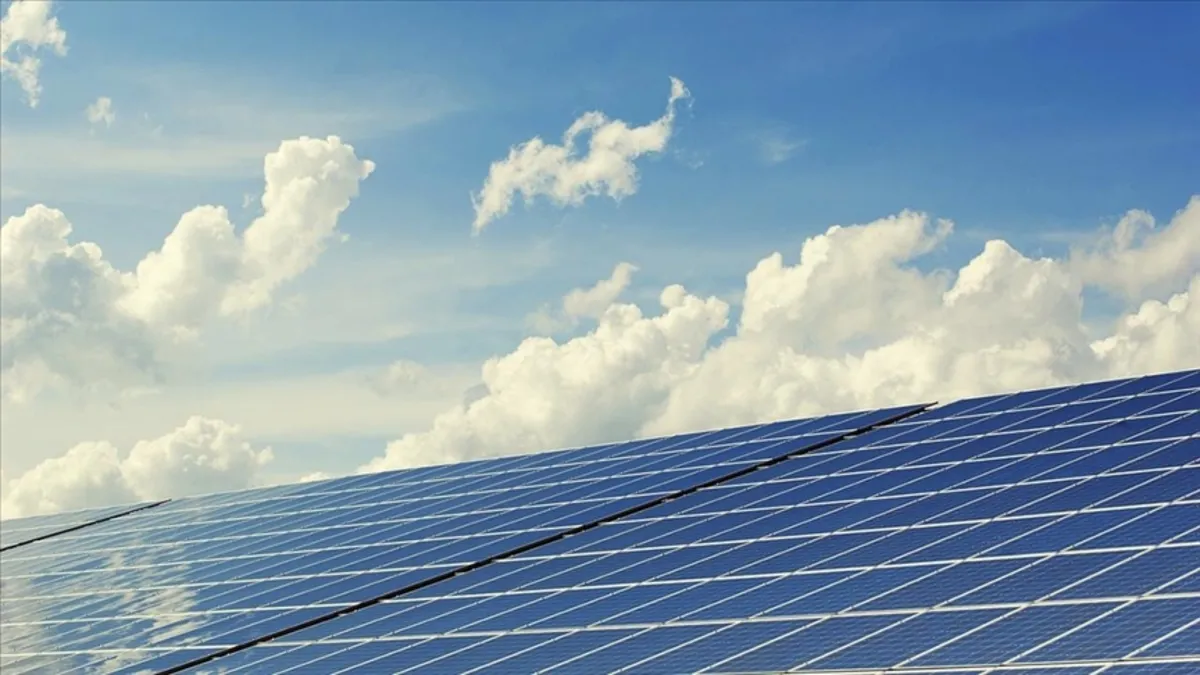 Bakan Bayraktar açıkladı: Elektrik üretiminde çifte rekor!
