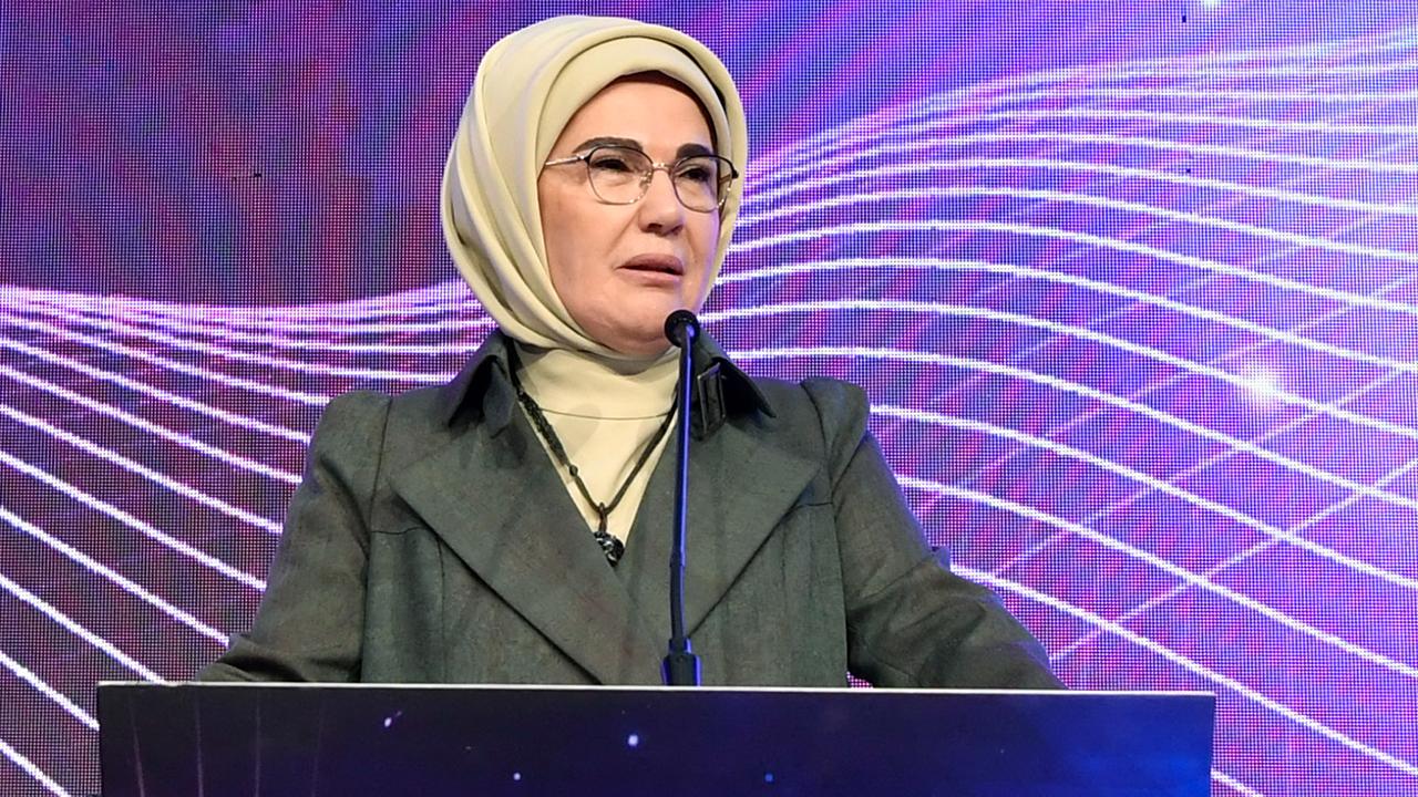 Emine Erdoğan'dan 30 Ağustos mesajı