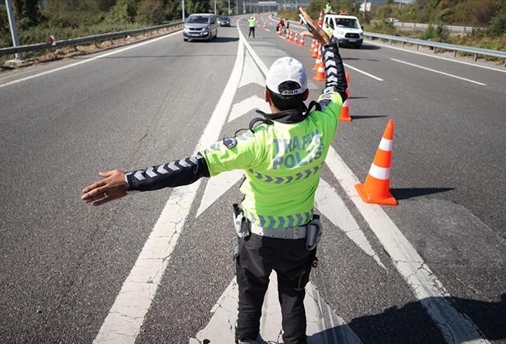 İSTANBUL KAPATILAN YOLLAR 30 AĞUSTOS 2026: 30 Ağustos'ta İstanbul'da Trafiğe Kapatılan Yollar Hangileri? İstanbul Valiliği Kapatılan Güzergâhları Açıkladı