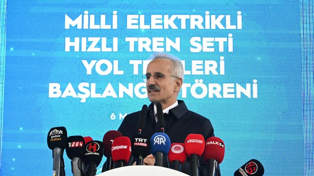 Yerli ve milli trenimizden hız rekoru… Milli elektrikli hızlı tren saatte 250 kilometreye ulaştı