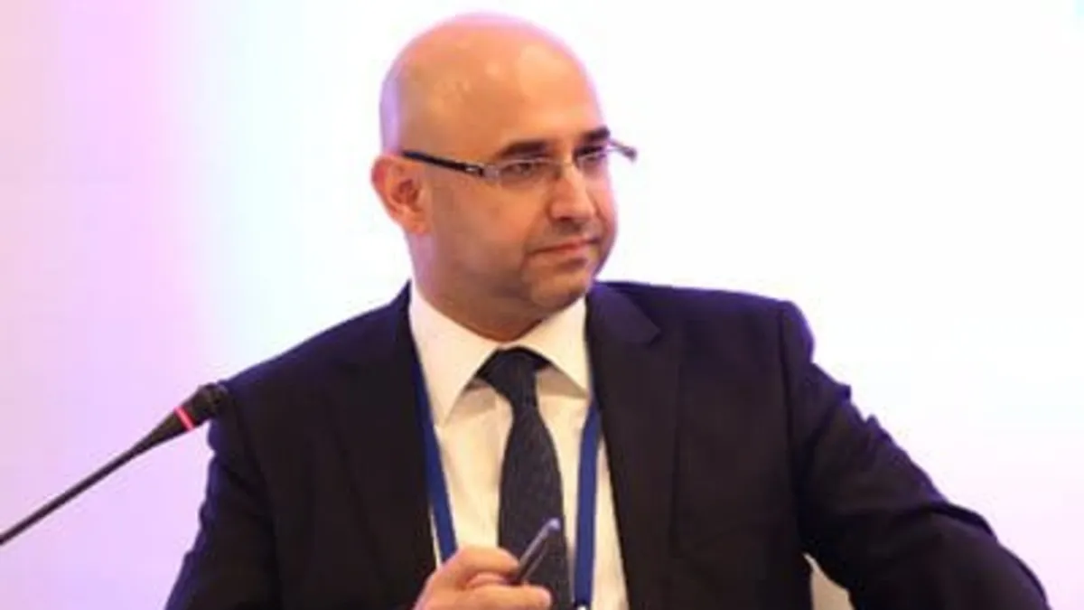 Ümit Sanlav: “Çocukların dijital güvenliği platformların inisiyatifine bırakılamaz”