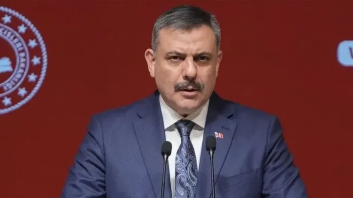 SON DAKİKA! Bakan Çiftçi ortak operasyonu açıkladı! Kırmızı bültenle aranan 22 suçlu Gürcistan'da yakalandı
