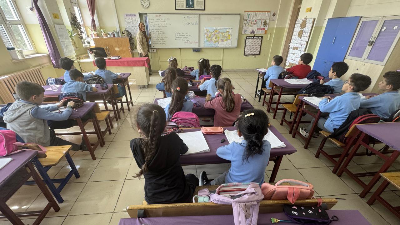 Okula başlama sürecinde dijital destek TRT Çocuk Ebeveyn Akademisinden