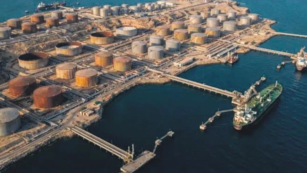 İran’ın petrol damarına füze saldırısı