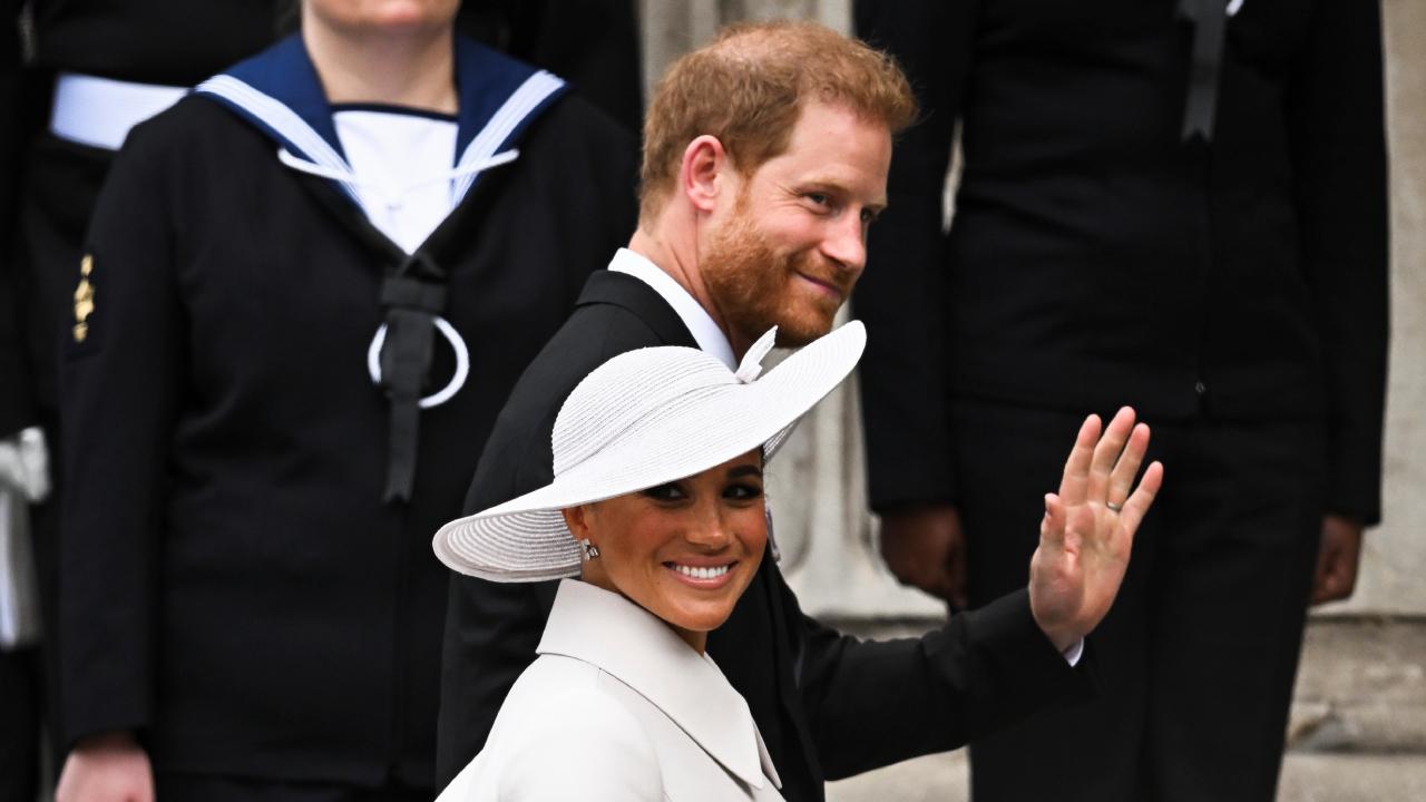 Kraliyetten Harry ve Meghan'a resmi sınır: Sade vatandaş muamelesi görecekler