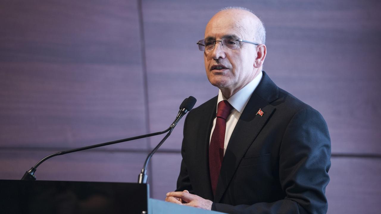 Bakan Şimşek: Fiyat istikrarına olan bağlılığımız tamdır