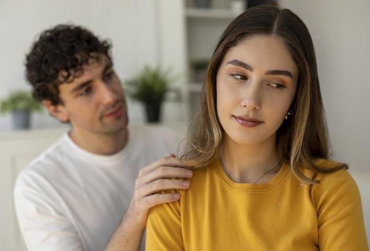 Partnerinizle aranızda sorun mu var? Kaygılı bağlanma yaşıyor olabilirsiniz! İşte kaygılı bağlanmanın 4 belirgin özelliği