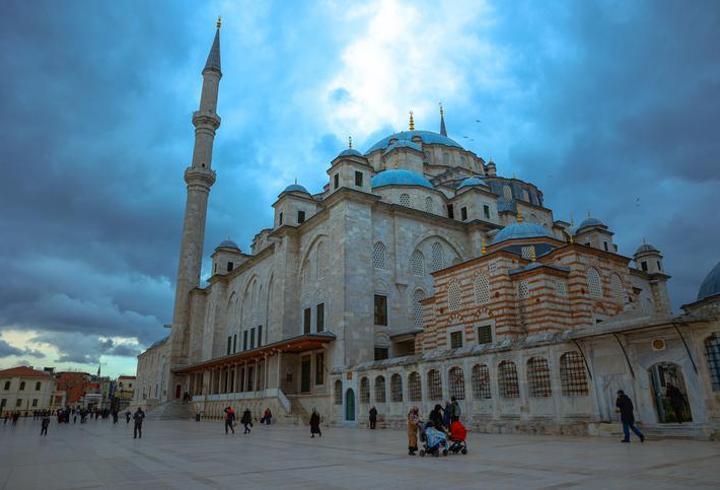CUMA SELASI NE ZAMAN OKUNUR? Bu Hafta Cuma Selası Saat Kaçta Verilecek? Diyanet'e Göre Cuma Selası Saati