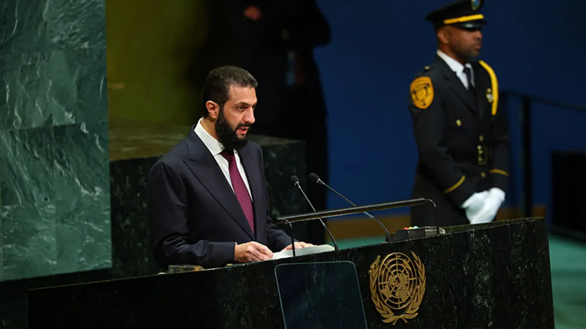 Şara BM kürsüsünde: Suriye yükseliyor! 'Golan Tepeleri biz de kalmaya devam edecek'