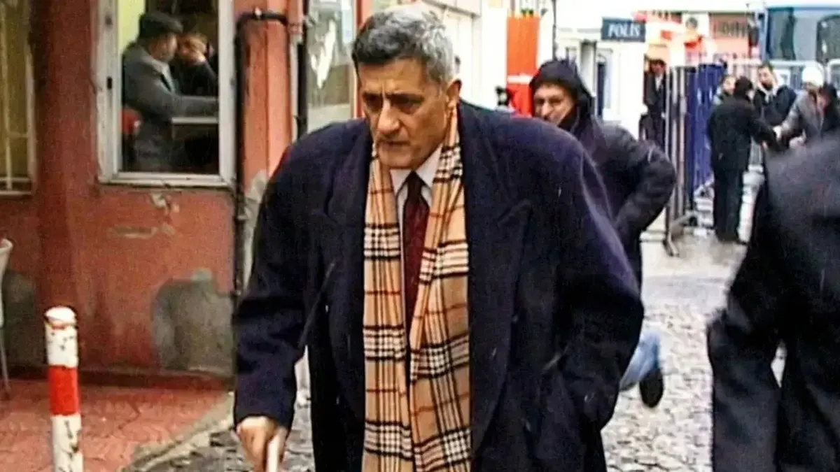 Kaşif Kozinoğlu soruşturmasında yeni gelişme: Senarist Bayram Özbek tutuklandı