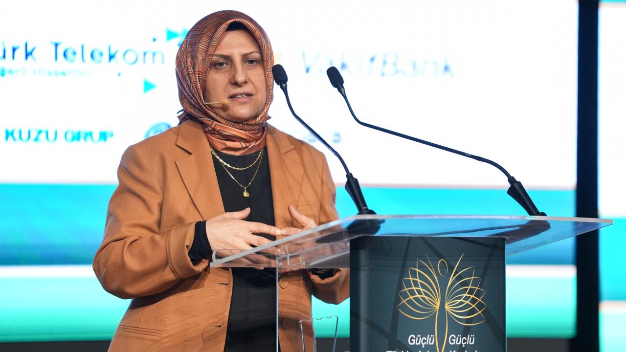 AK Parti Sosyal Politikalardan Sorumlu Genel Başkan Yardımcılığına Hülya Terzioğlu atandı