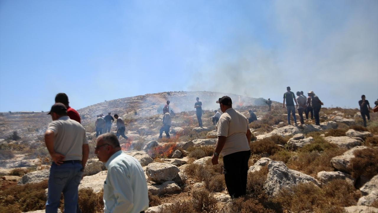 İşgalci İsrailliler, Batı Şeria'nın Nablus bölgesinde saldırılar düzenledi