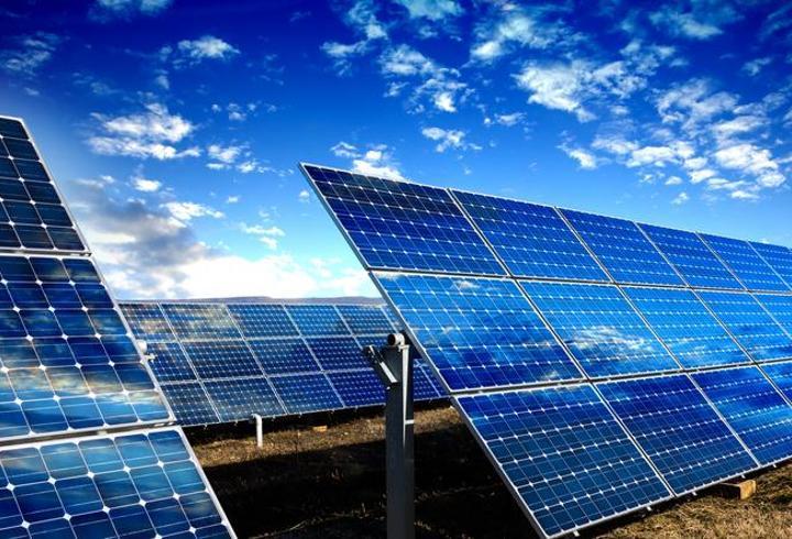 Bakan Bayraktar duyurdu! Güneş ve rüzgâr enerjisinde üretim rekoru kırıldı