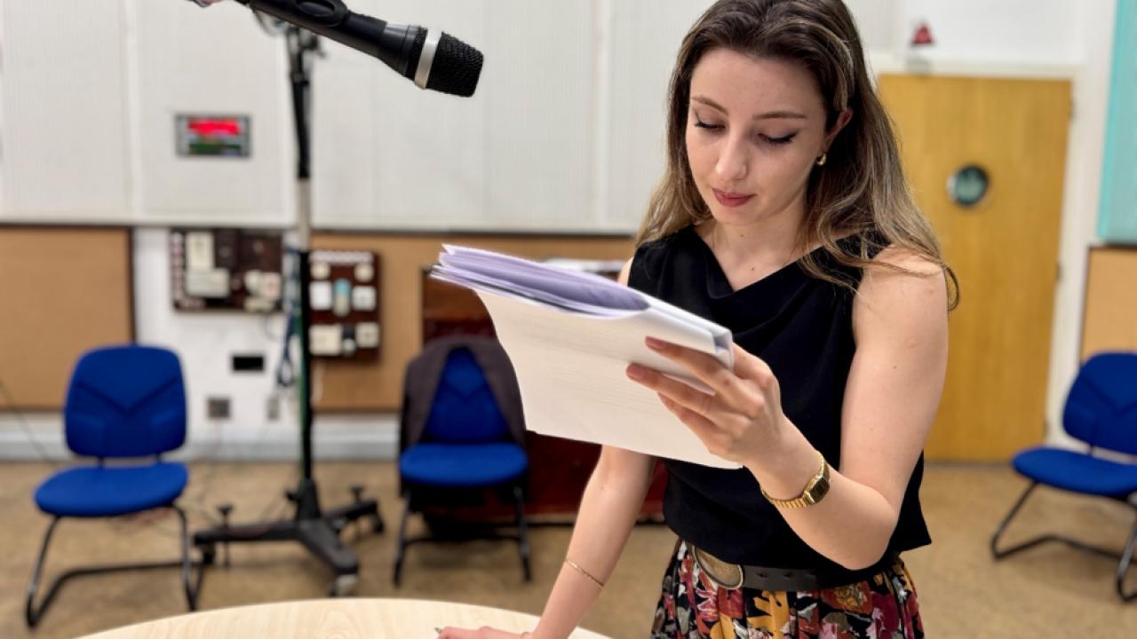 Radyo yayıncılığı ve podcast eğitimi TRT Akademi'de