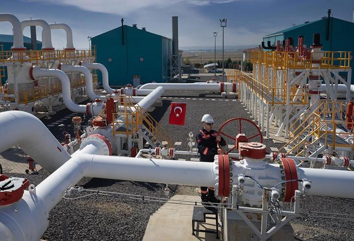 Türkiye’nin doğal gaz ağı 257 bin kilometreyi aştı! Bakan Bayraktar yeni hedefi açıkladı