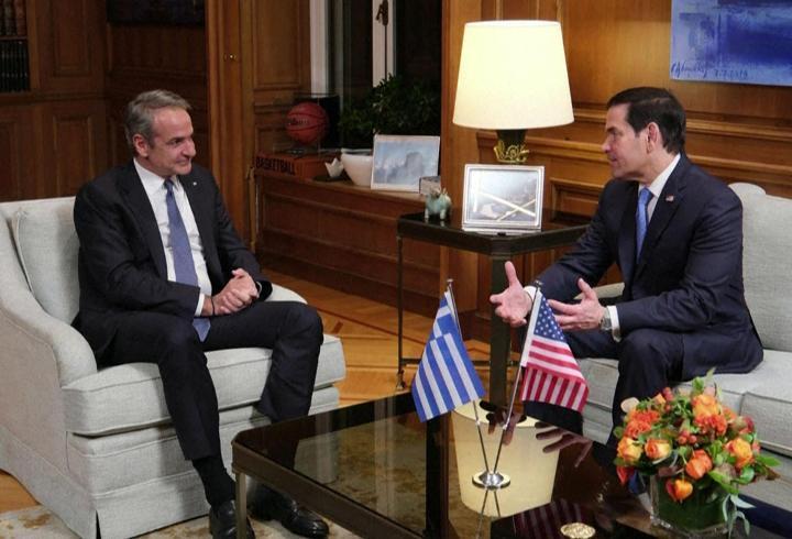 Miçotakis'ten "zikzak" diplomasisi mi?