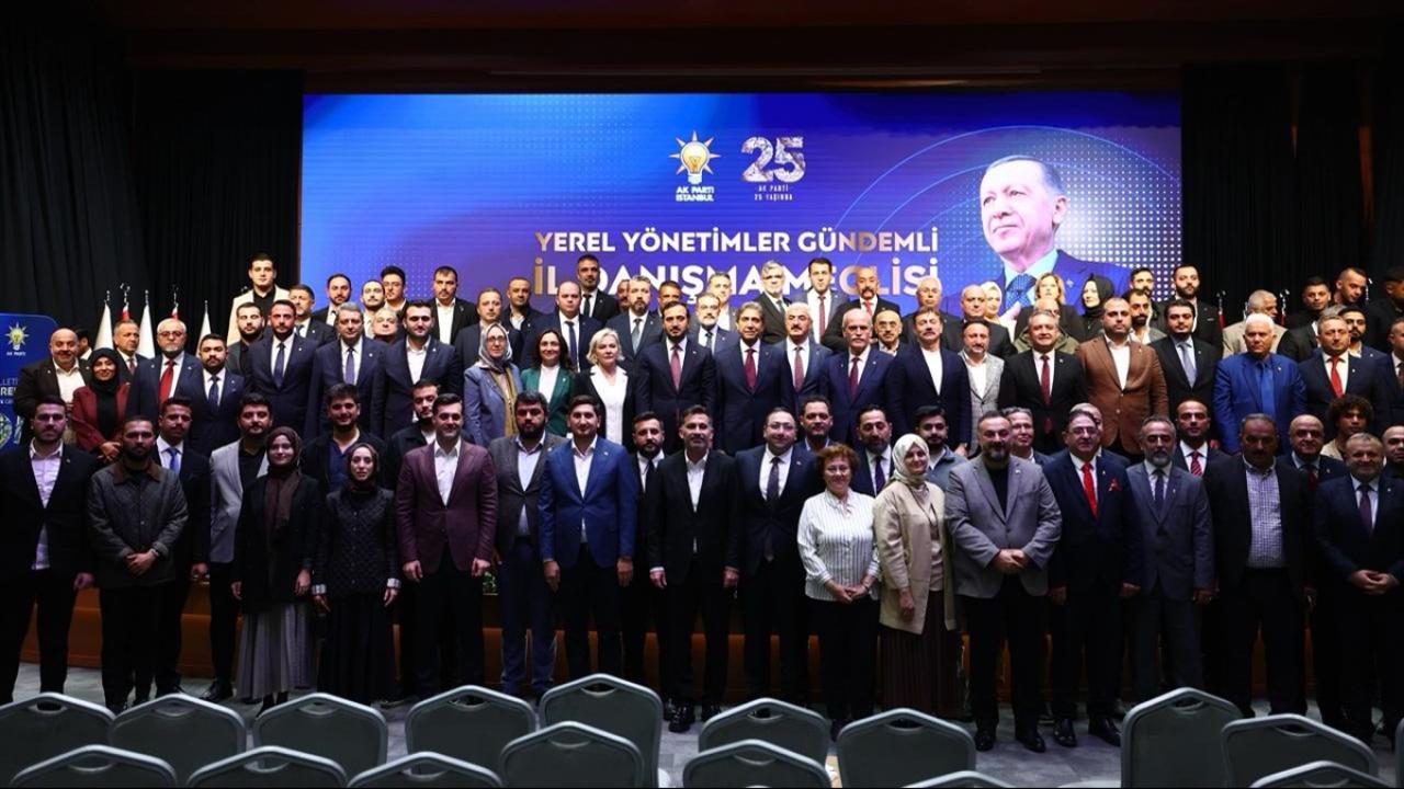 Farklı siyasi partilerden 136 kişi AK Parti'ye katıldı