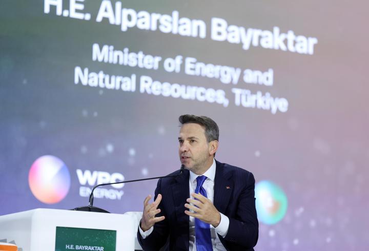 Bakan Bayraktar: Enerji güvenliği bir numaralı öncelik